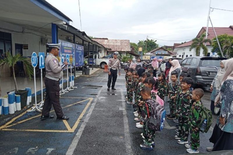 Polisi Sahabat Anak: Disdik Palangka Raya dan Polresta Kolaborasi Edukasi Lalu Lintas