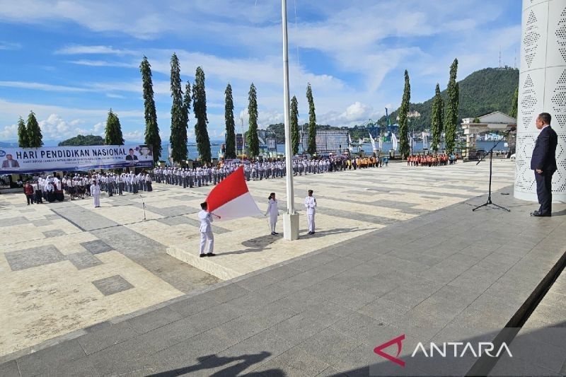 Gubernur Papua Ajak Semua Pihak Tingkatkan Mutu Pendidikan