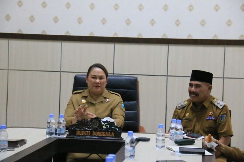 Rp5 Miliar untuk Seragam Sekolah Gratis di Donggala: Janji Politik yang Ditepati