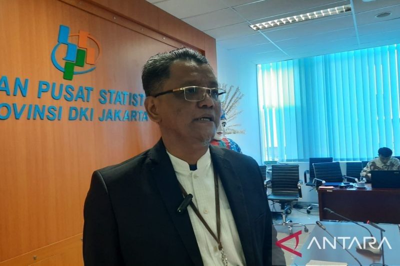 Inflasi Jakarta Tertinggi di Jawa pada April 2025: Tarif Air dan Emas Picu Kenaikan Harga