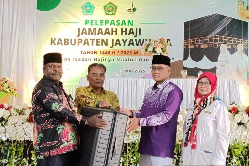 47 Calon Haji Jayawijaya Lepas ke Tanah Suci, Pemkab Harap Tingkatkan SDM