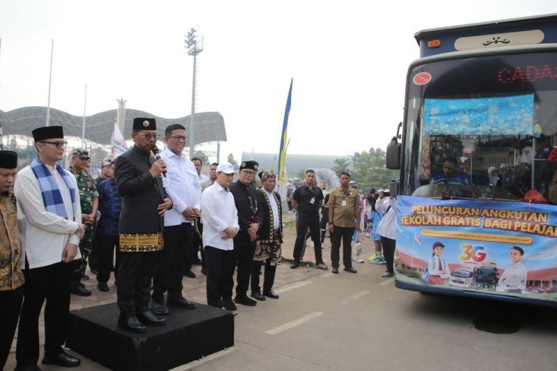 Pemkot Tangerang Gratiskan Bus dan Angkot untuk Pelajar: Meringankan Beban dan Dorong Transportasi Ramah Lingkungan