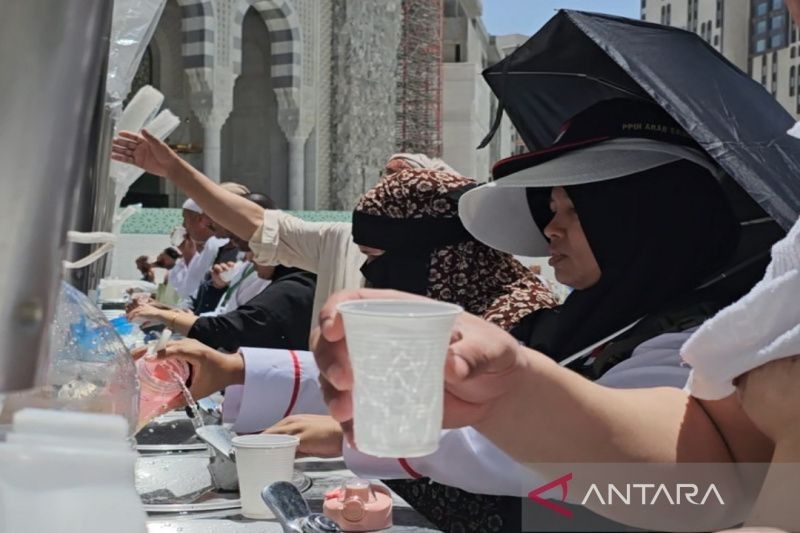 Kemenkes Bagikan Tips Jaga Kesehatan Jamaah Haji di Tengah Cuaca Panas Madinah