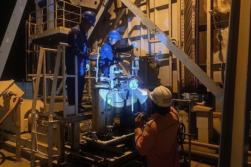 PLN Pulihkan 100 Persen Kelistrikan Bali dalam Waktu Kurang dari 12 Jam