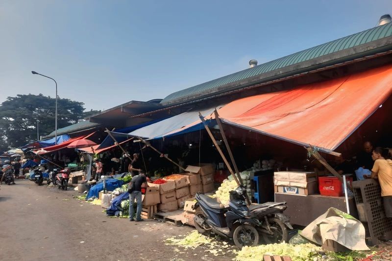 Pedagang Pasar Induk Kramat Jati Desak Revitalisasi Segera Dilanjutkan
