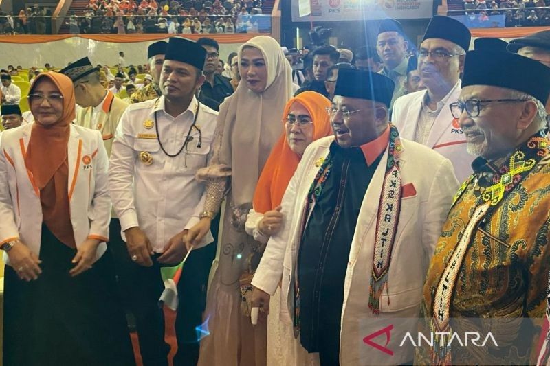 Gubernur Kaltim dan Presiden PKS Sepakati Kemitraan Strategis Pembangunan Daerah