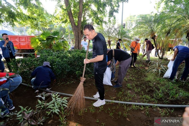Surabaya Targetkan 500 Tempat Pemilahan Sampah di 2025