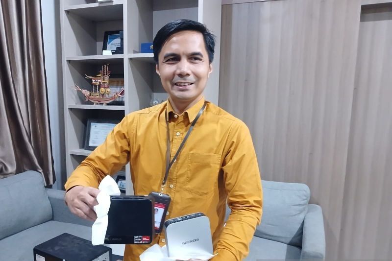 Unej Bongkar Sindikat Perjokian UTBK SNBT 2025: Perangkat Canggih Ditemukan!