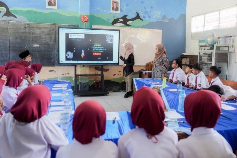 Revitalisasi Sekolah dan Digitalisasi: Semangat Belajar Siswa SDN 2 Bodas Karangjati Meningkat
