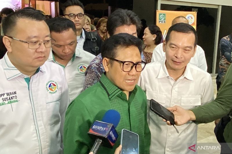 Menko PM Muhaimin Ajak Pengusaha dan Buruh Cari Solusi Atasi PHK Massal