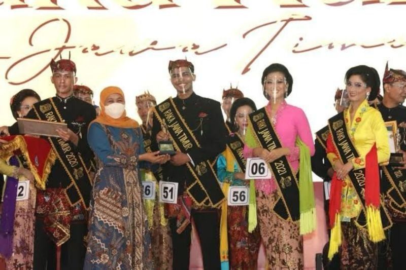 Khofifah Indar Parawansa Ucapkan Selamat, Firsta Yufi Amarta, Puteri Indonesia 2025 Asal Jatim!