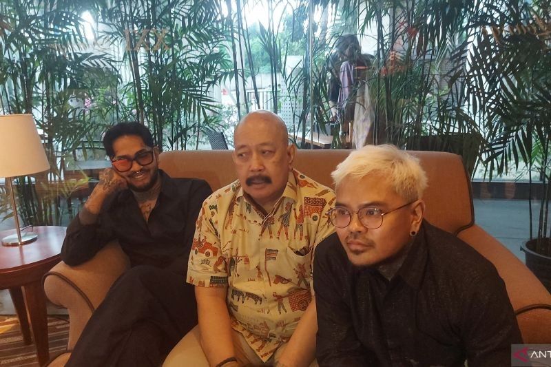 Liburan Sekolah Penuh Arti: Keluarga Dwi Sasono dan Proyek Film 'Keluarga Super Irit'