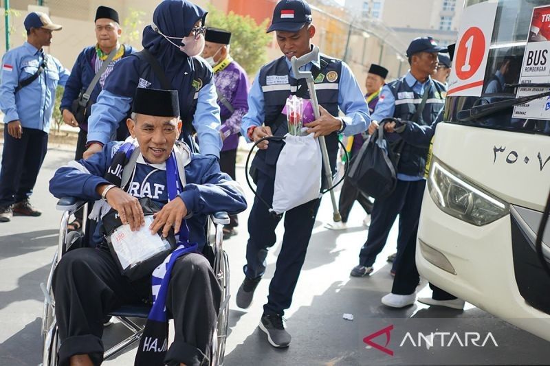 1.617 Calon Haji Lansia Tiba di Madinah, Program Ramah Lansia Mulai Terwujud