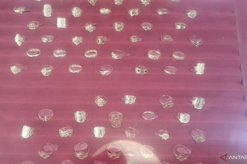 Harga Emas di Palembang Turun Drastis, Sentuh Rp10.100.000 per Suku