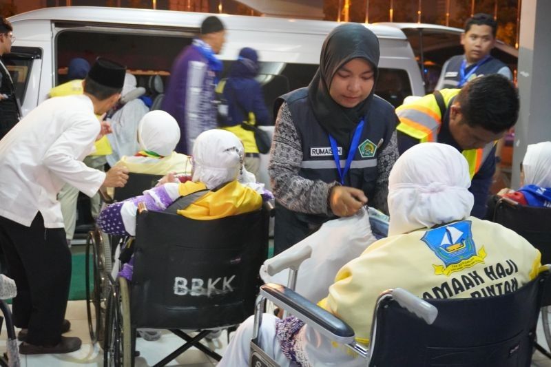 Waspada Cuaca Panas, Imbauan Kemenag Kepri untuk JCH Embarkasi Batam