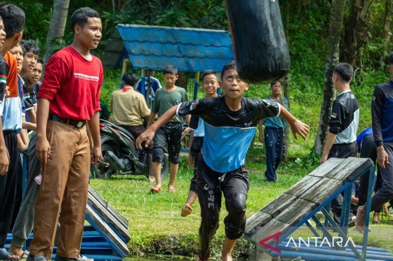 Gontor Magelang Berikan Trauma Healing pada Santri Pasca Longsor