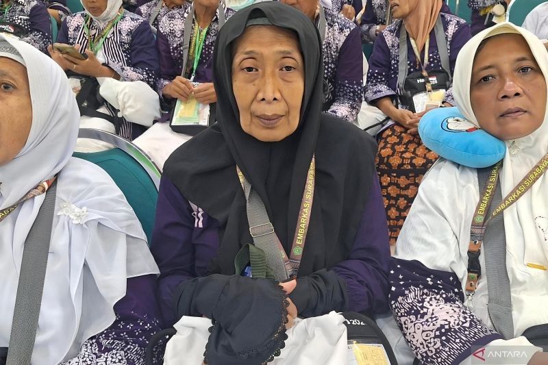 Petualangan Haji Sri: Dari Kotak Kayu Menuju Baitullah