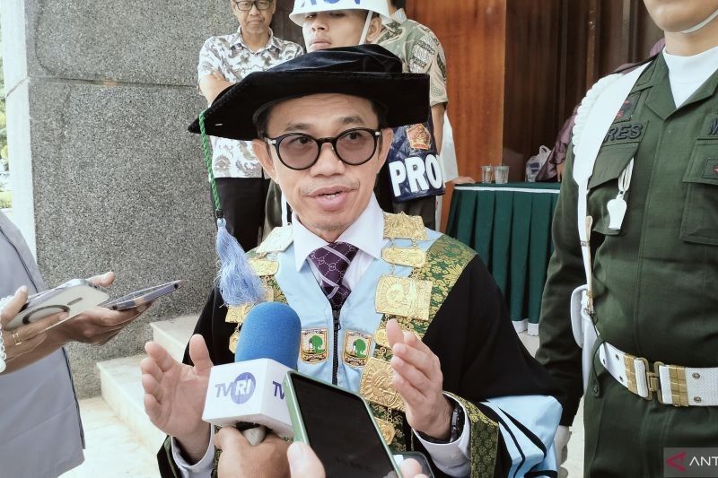 Unand: Raih Rekor Pelantikan Guru Besar Tercepat se-Indonesia