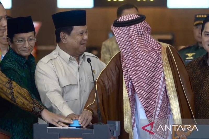 Presiden Prabowo Resmikan Terminal Haji dan Umrah di Bandara Soetta: Layanan Prima untuk Jamaah