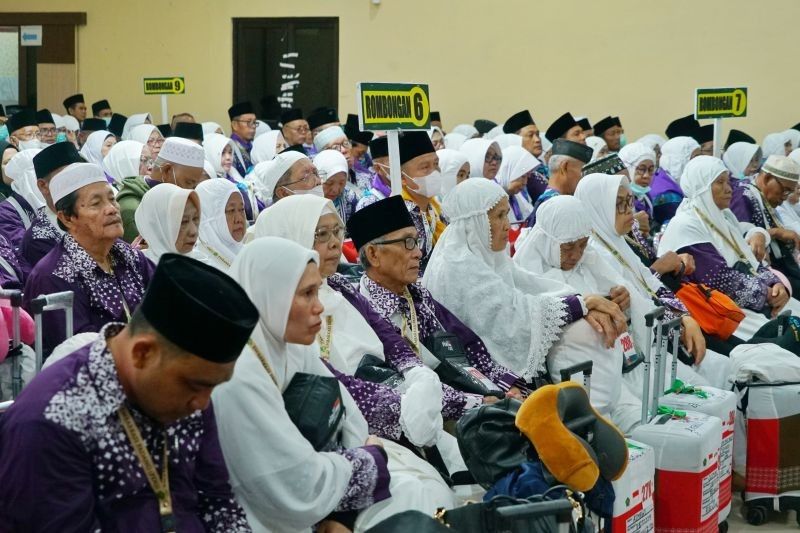Kloter Pertama Jamaah Haji Bengkulu Berangkat ke Tanah Suci