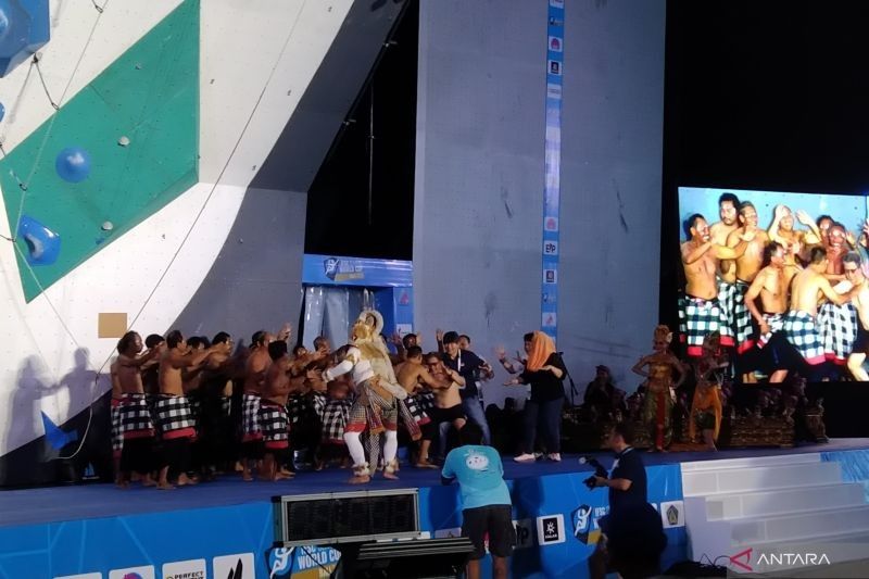 Pesona Budaya Bali Sambut Atlet Piala Dunia Panjat Tebing 2025