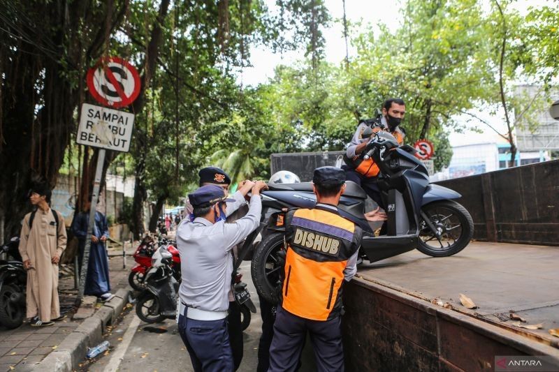Calon Sekretaris DPRD DKI Diminta Jalin Kedekatan dengan Wali Kota untuk Tingkatkan PAD