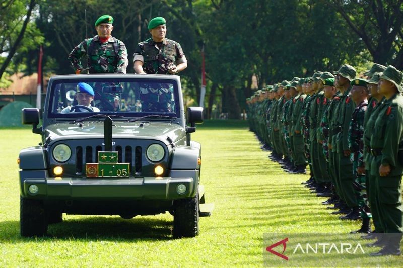 Kontroversi 'Anak Nakal' di Barak Militer: Pendidikan Karakter atau Militarisasi?