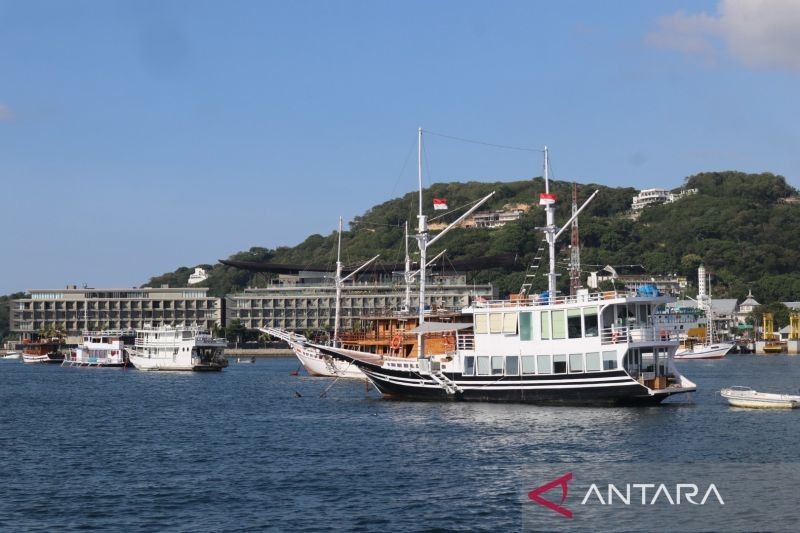 KSOP Labuan Bajo Imbau Kewaspadaan Cuaca Ekstrem di Perairan Taman Nasional Komodo