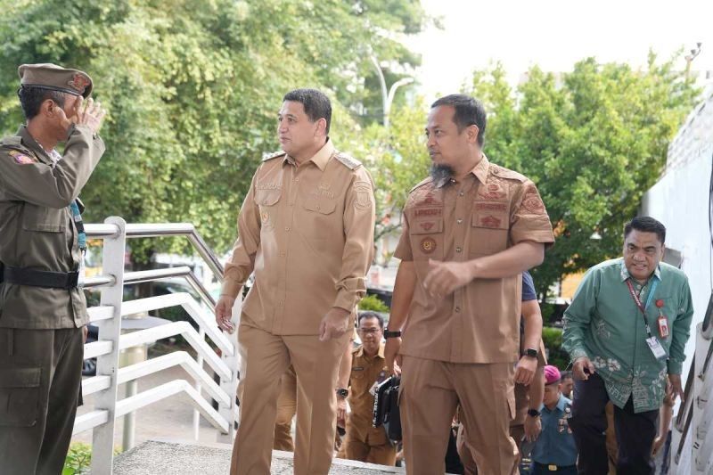 Sulsel Dorong Makassar Jadi Percontohan Pengelolaan Sampah Metode RDF