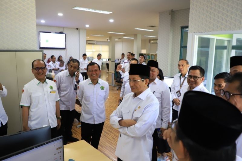 Menag Pantau Langsung Pengurusan Bio Visa Haji: Pastikan Layanan Cepat dan Tepat Waktu