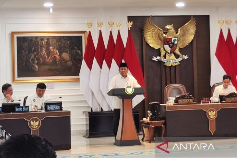 28 Kebijakan Baru Pemerintah dalam 6 Bulan: Prabowo Tekankan Evaluasi Objektif