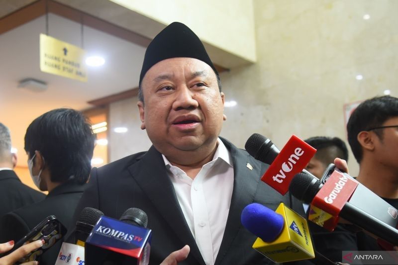 Revisi UU Sisdiknas Ditargetkan Rampung 2025: Harapan untuk Pendidikan Indonesia