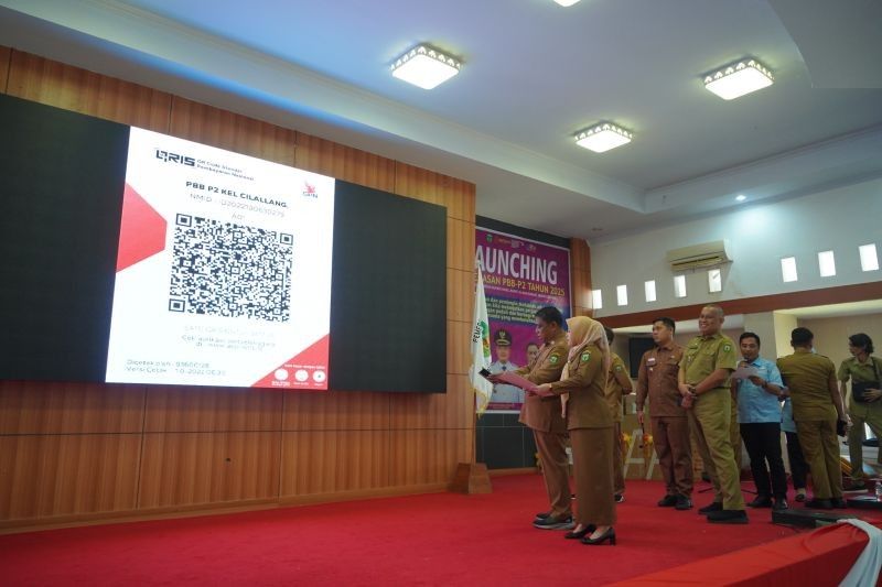 Bupati Luwu Beri Bebas Pajak PBB-P2 untuk Veteran dan Warga Miskin Ekstrem