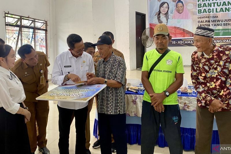 Bansos Pemkot Batam untuk Lansia di Enam Pulau Perbatasan: Rp300 Ribu per Bulan