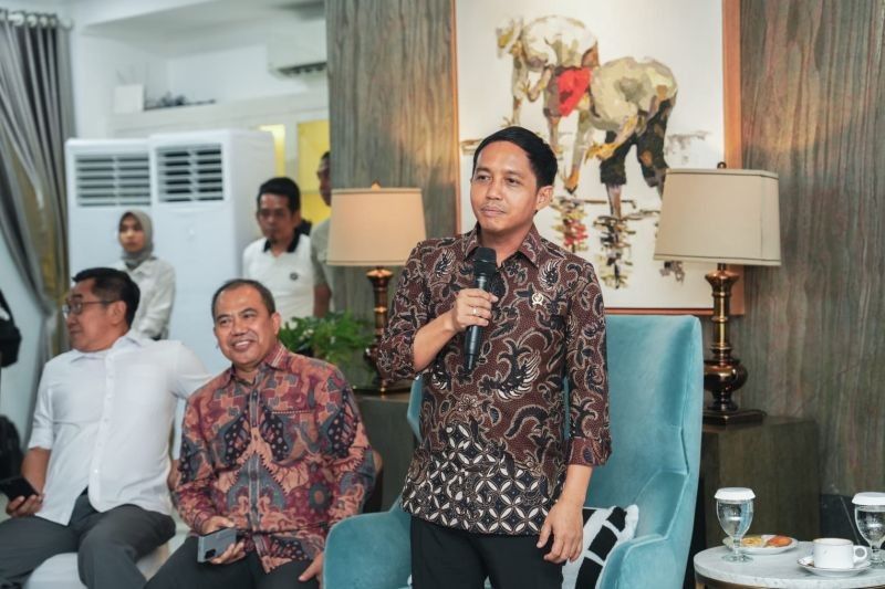 Menhut Tekankan Keseimbangan Kelola Hutan dan Pembangunan: Riau Jadi Contoh