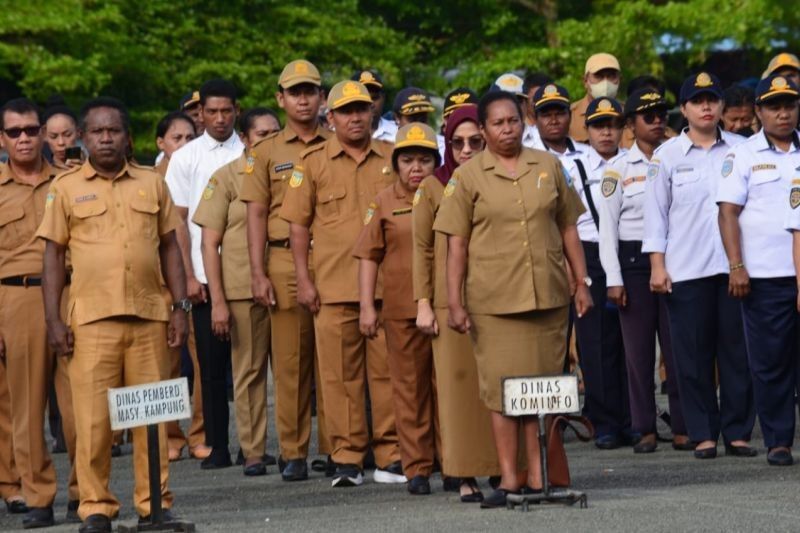 Wabup Jayapura Apresiasi Kedisiplinan ASN, Tegas Terapkan Sanksi Keterlambatan