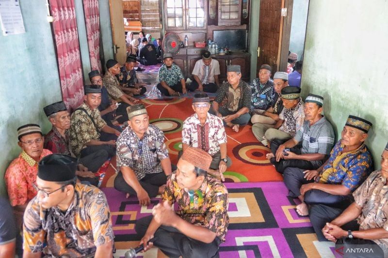 Wabup Belitung Ajak Masyarakat Lestarikan Tradisi Maras Taun