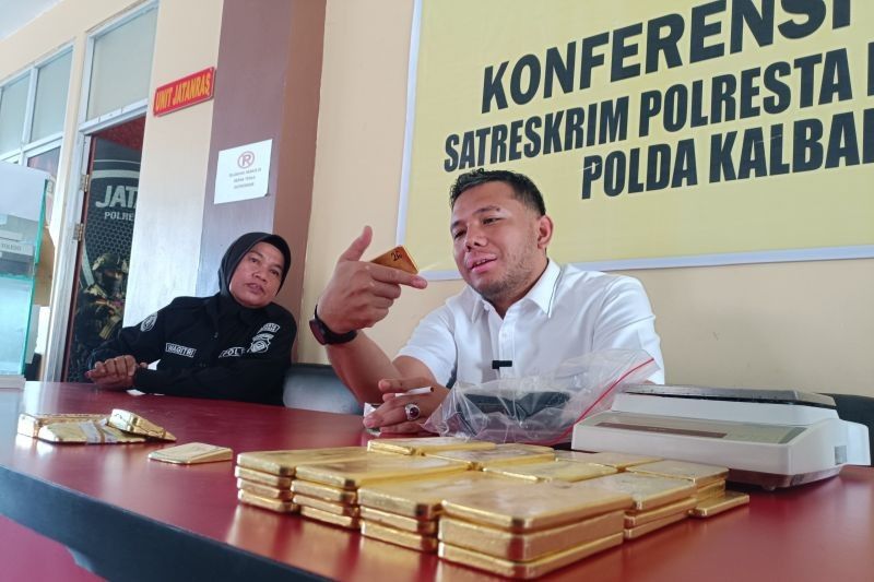 Polresta Pontianak Ungkap Sindikat Perdagangan Emas Ilegal, Puluhan Kilogram Emas Batangan Disita!