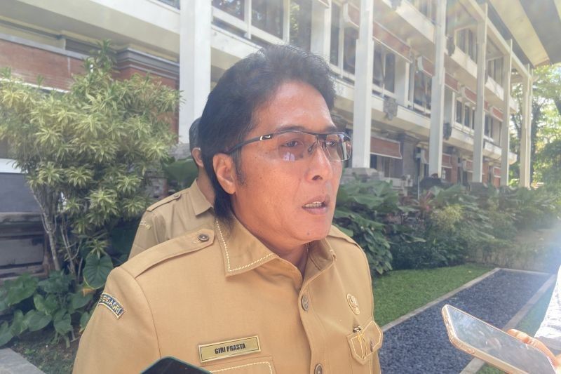Wagub Bali Tegaskan Tak Perlu Ormas Luar Jaga Pulau Dewata