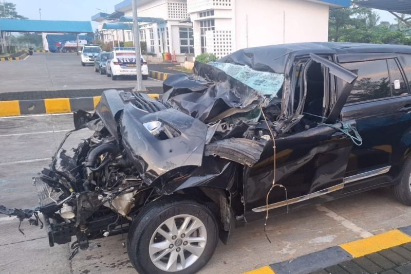 Anggota DPR Alamudin Dimyati Rois Meninggal Dunia Akibat Kecelakaan Tol