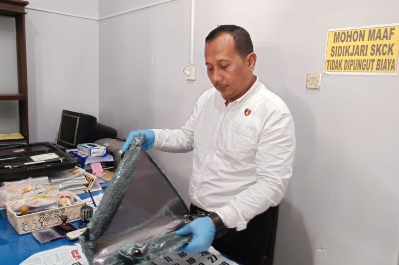 Polres Ponorogo Buru Pelaku Pecah Kaca Mobil, Rampas Rp350 Juta!