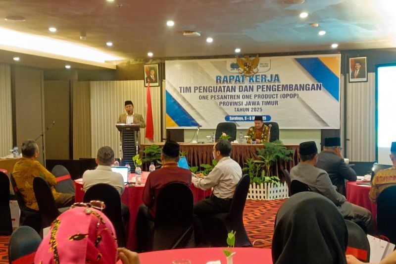 OPOP Jatim Bertekad Memberdayakan 2.000 Pesantren hingga 2030
