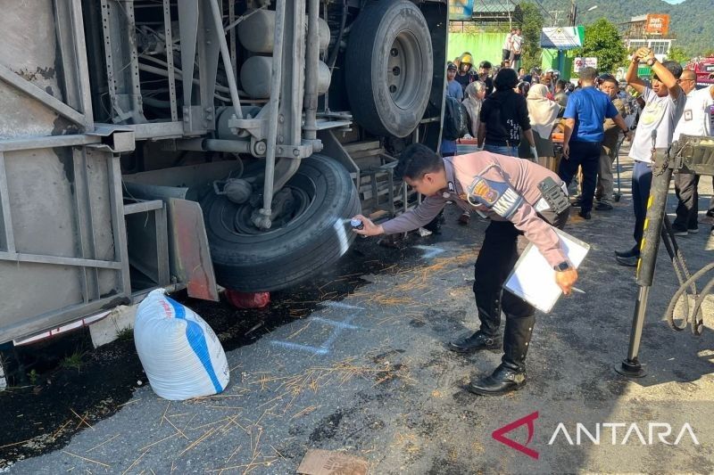 Kecelakaan Bus ALS di Padang Panjang: 12 Tewas, 22 Luka-luka