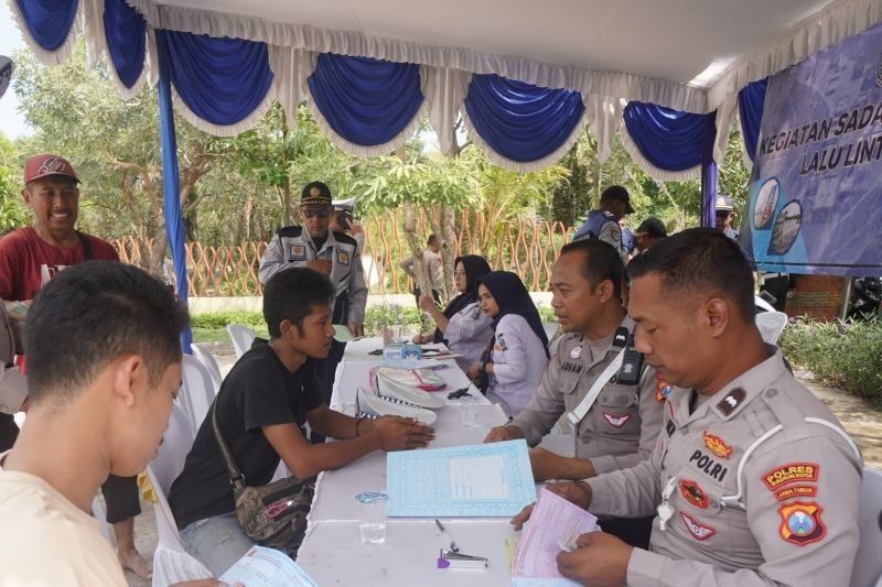 Razia Gabungan Dishub Jatim di Madiun: 12 Pengemudi Terjaring Pelanggaran KIR dan Dokumen