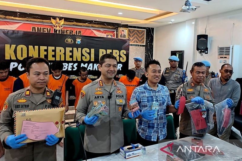 Polisi Lumpuhkan Rampok Rp400 Juta di Makassar, Dua Pelaku Masih Buron