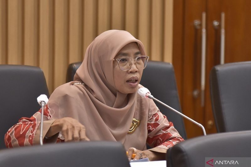 DPR Sarankan BGN Buka Kanal Aduan Resmi Program MBG Usai Kasus Keracunan