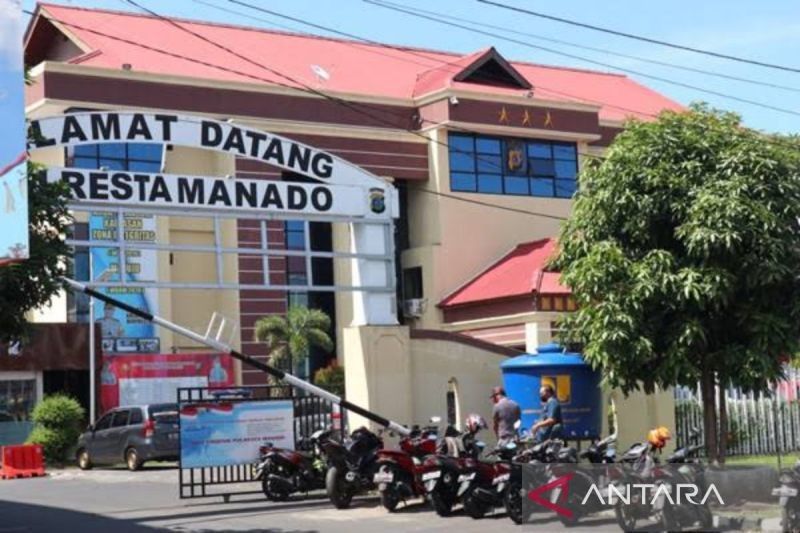 Polda Sulut Intensifkan Razia Miras, Ribuan Liter Cap Tikus Dimusnahkan