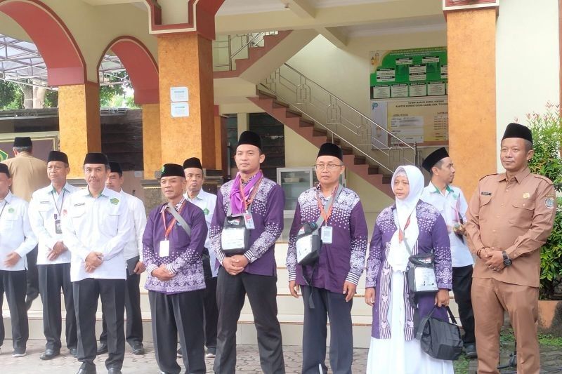 Alhamdulillah! 4 Calon Haji Tulungagung Tertunda Akhirnya Berangkat ke Tanah Suci