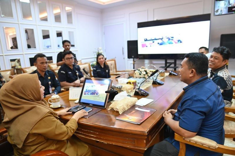 KPU Sulteng Kembalikan Rp34 Miliar Sisa Dana Pilkada 2024: Transparansi dan Efektivitas Pengelolaan Keuangan Daerah