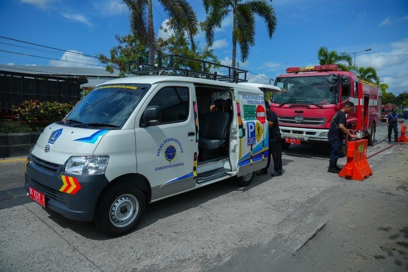Dishub Badung Tertibkan Truk Parkir Liar di Mengwi, Solusi Jangka Panjang Dipersiapkan